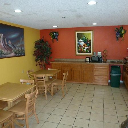 Redwood Inn - White Hall Luaran gambar