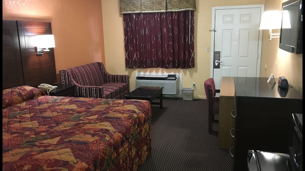 Redwood Inn - White Hall Luaran gambar