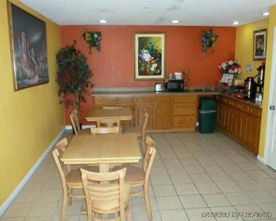 Redwood Inn - White Hall Luaran gambar